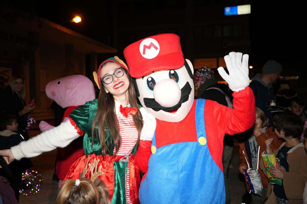 Σε Χριστουγεννιάτικους ρυθμούς ο Δήμος Παιανίας