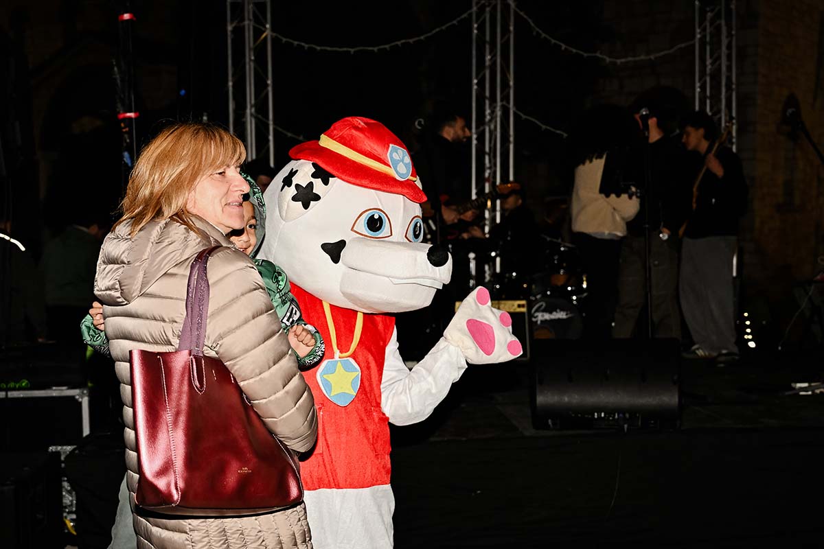 Σε Χριστουγεννιάτικους ρυθμούς ο Δήμος Παιανίας