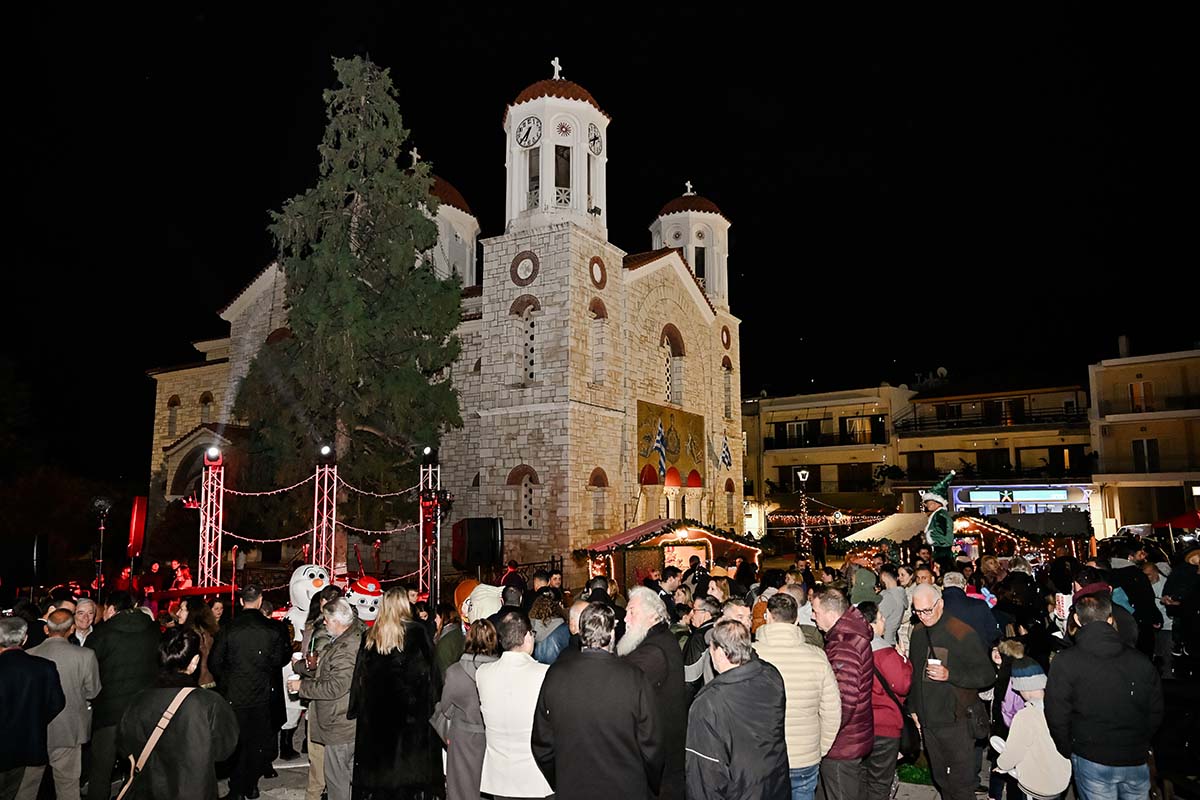 Σε Χριστουγεννιάτικους ρυθμούς ο Δήμος Παιανίας