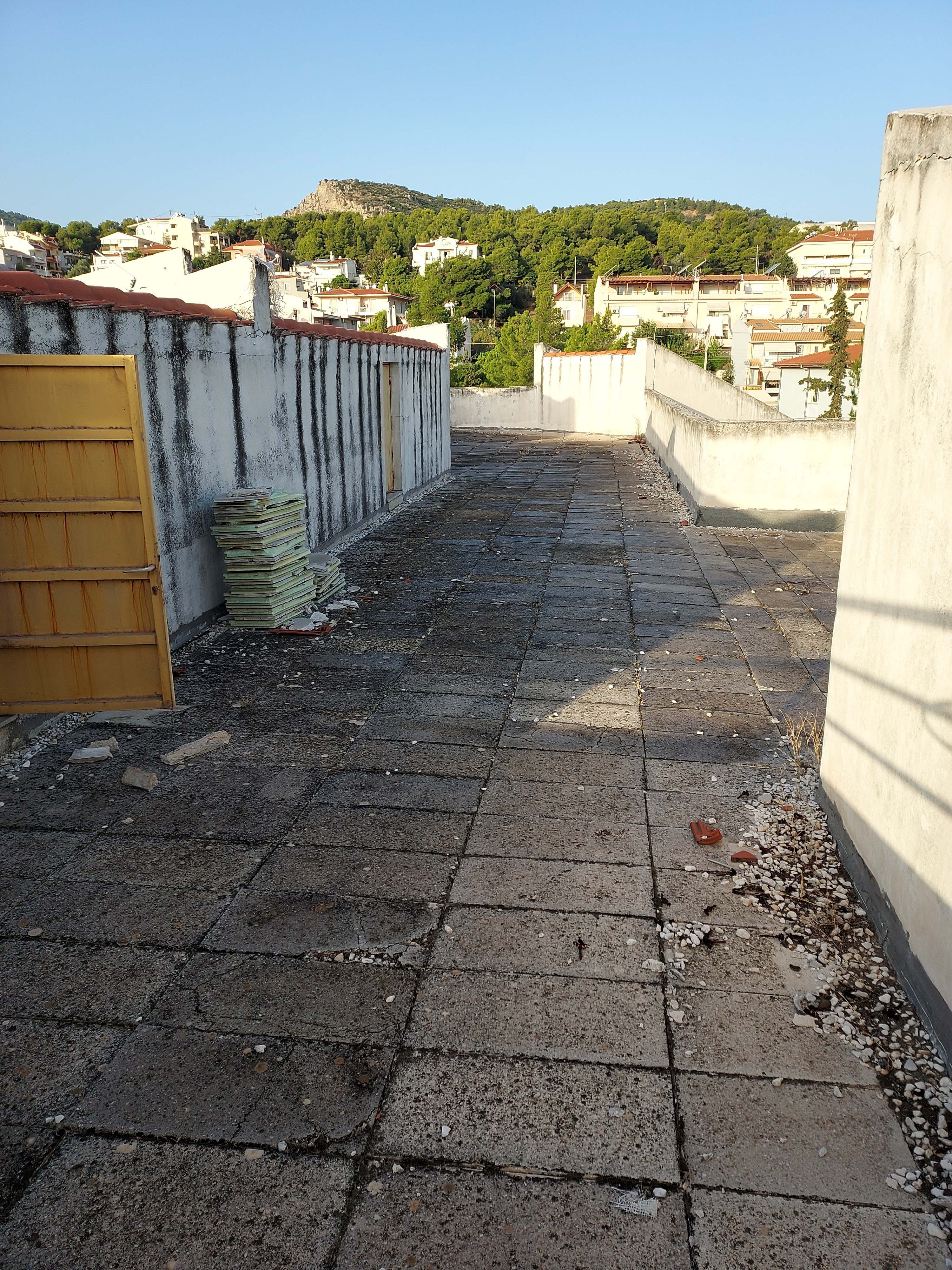 Δήμος Παιανίας: Αποκαθίσταται η οροφή του 2ου Δ.Σ. Γλυκών Νερών