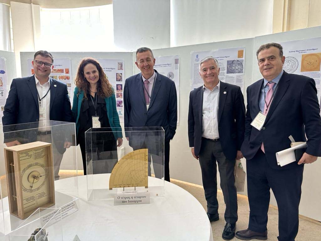 Δήμος Παιανίας: Στο 1ο Μαθητικό Συνέδριο παρευρέθηκε ο Ισίδωρος Μάδης