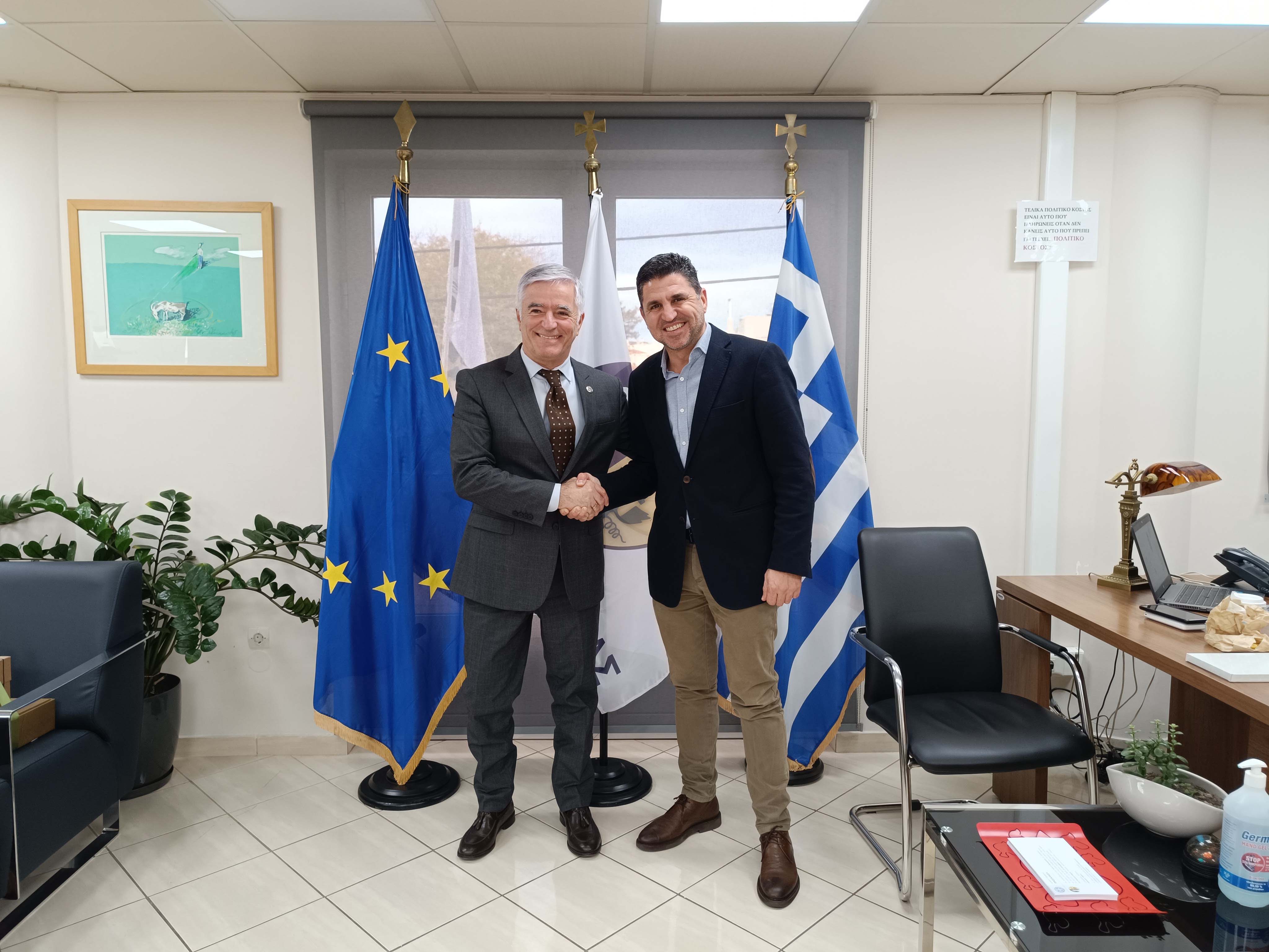 Δήμος Παιανίας: Συνάντηση Ισίδωρου Μάδη με τον νέο δήμαρχο Αγίας Παρασκευής κ. Μυλωνάκη