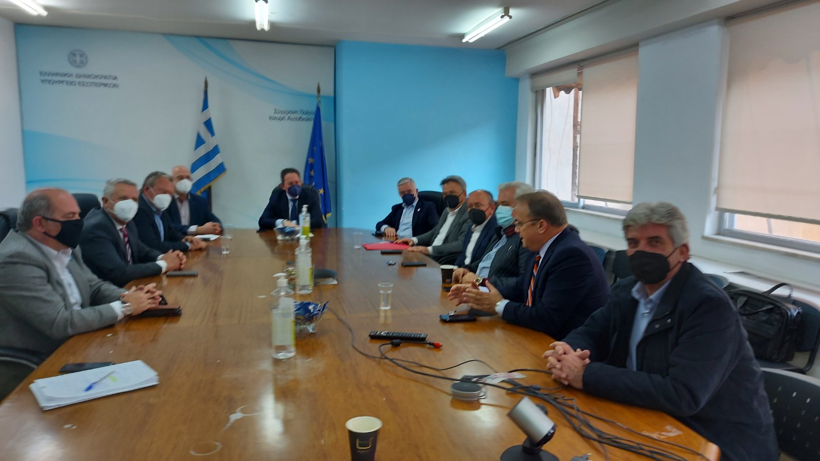 Ο Δήμαρχος Παιανίας συμμετείχε σε σύσκεψη με τον αν. ΥΠΕΣ Στέλιο Πέτσα για την ενεργειακή κρίση